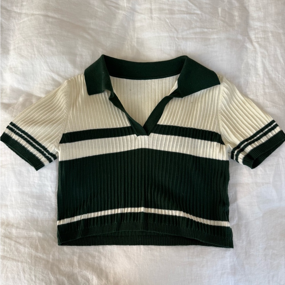 Green and White Cropped Sweater Top